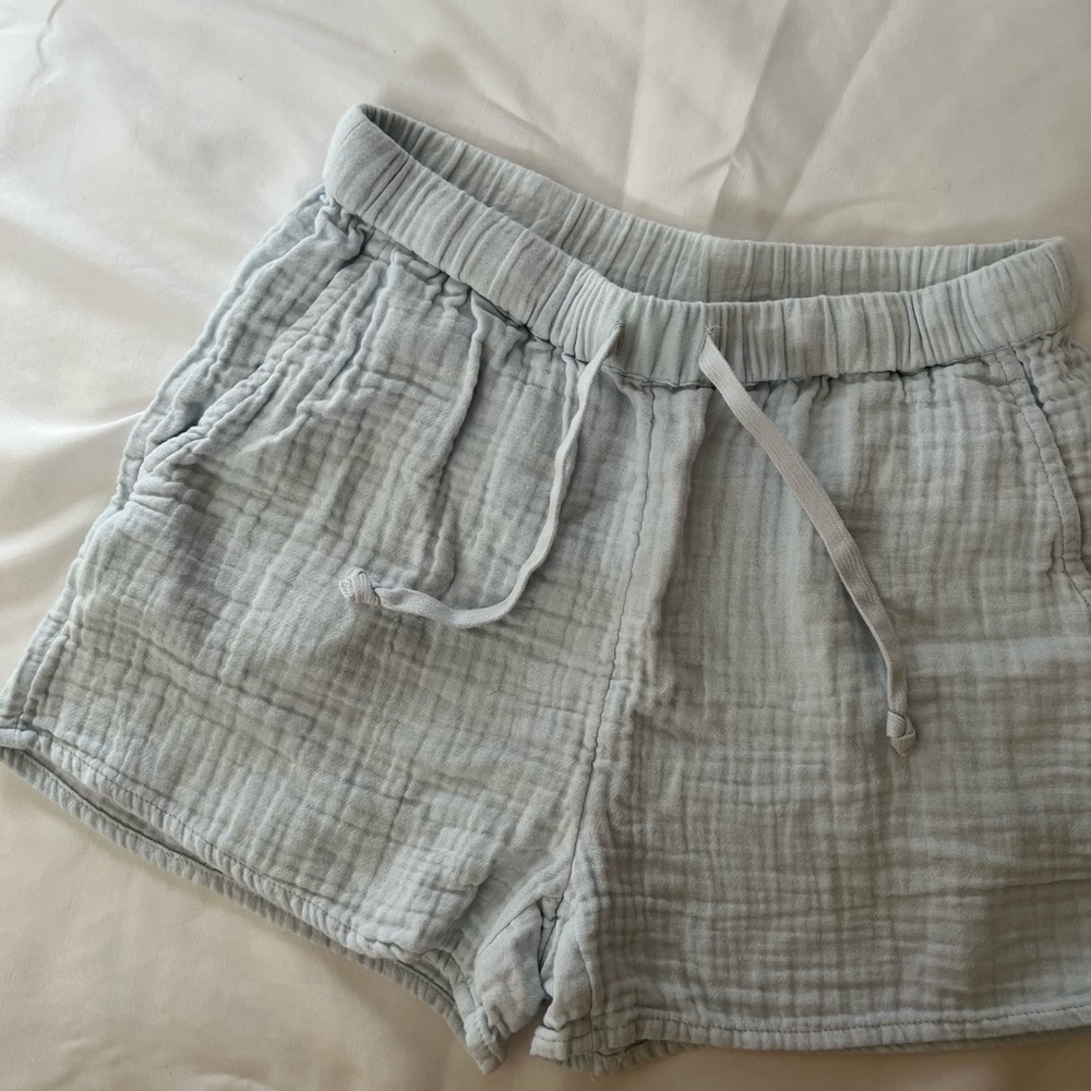 Aritzia Wilfred Free Sail Shorts